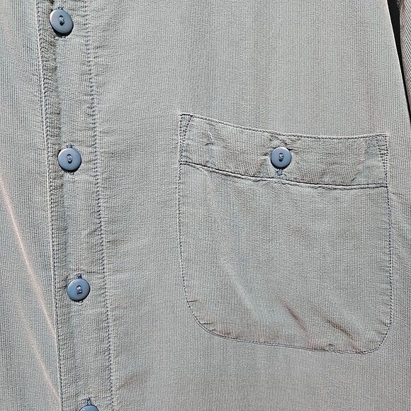 The Silk Connection Button Up Shirt Mens Size Medium Green 100% Silk Short Sleev - Picture 2 of 8